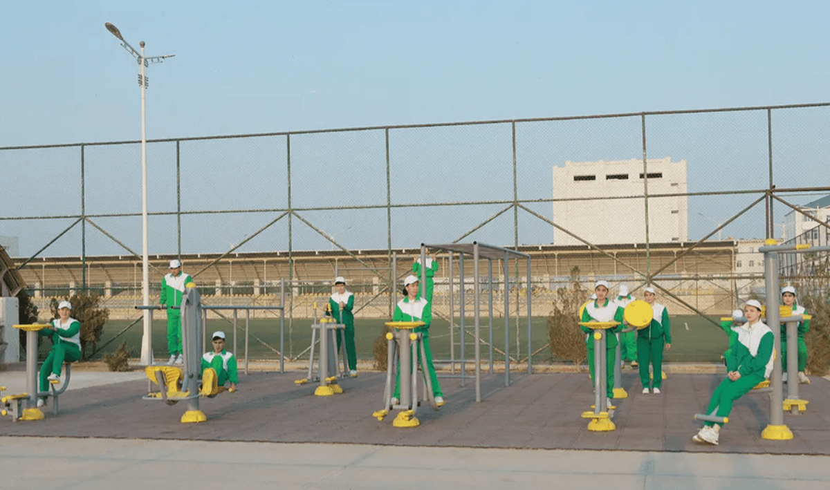 Новая спортивная площадка для студентов в Балканском велаяте