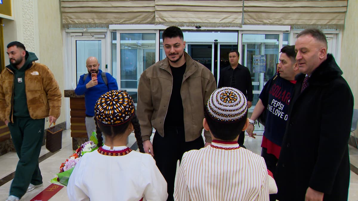 Турецкая звезда Semicenk впервые выступит в Ашхабаде