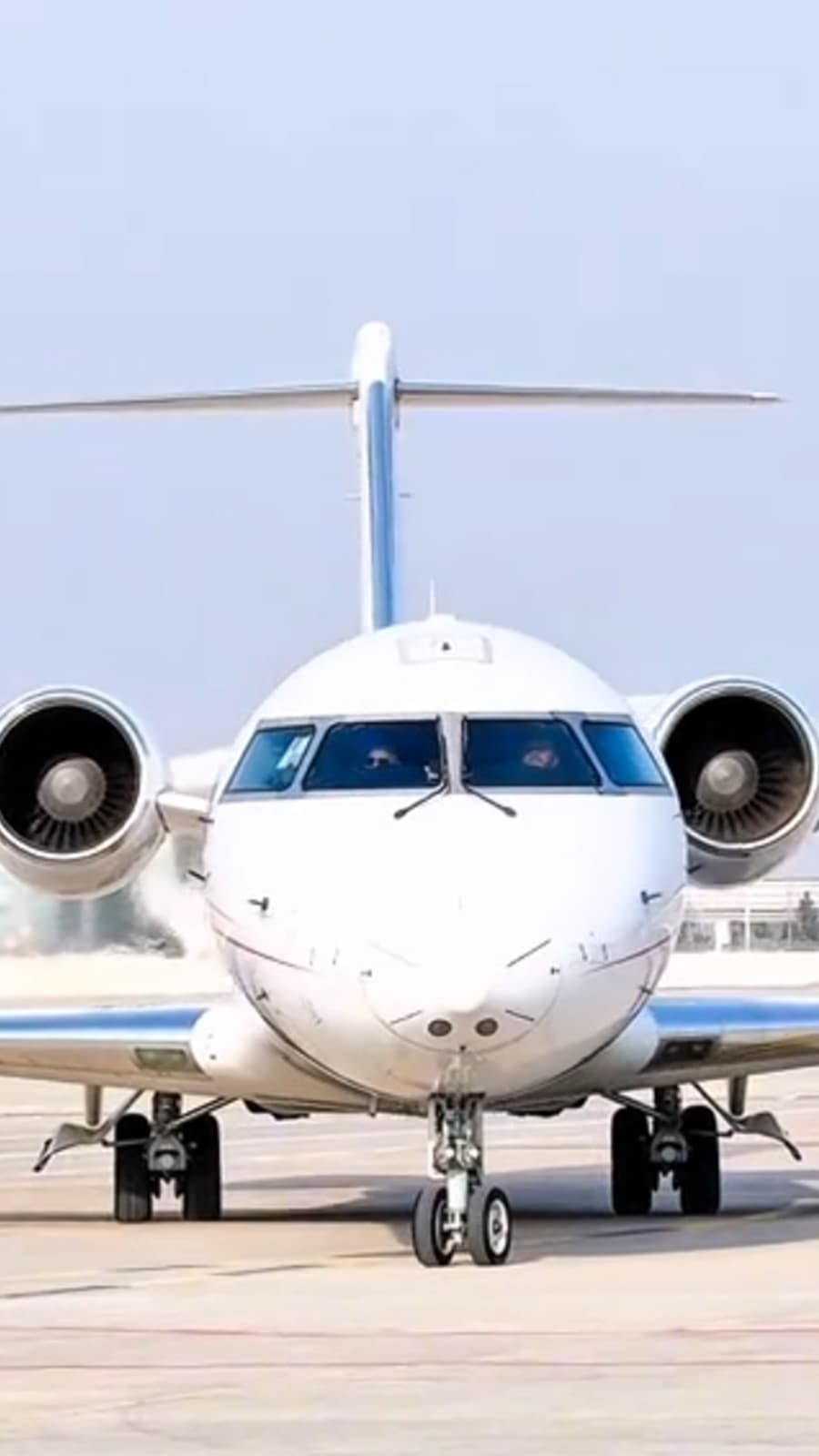 Gruziýanyň Premýer-ministri Halkara foruma gatnaşmak üçin Aşgabada geldi